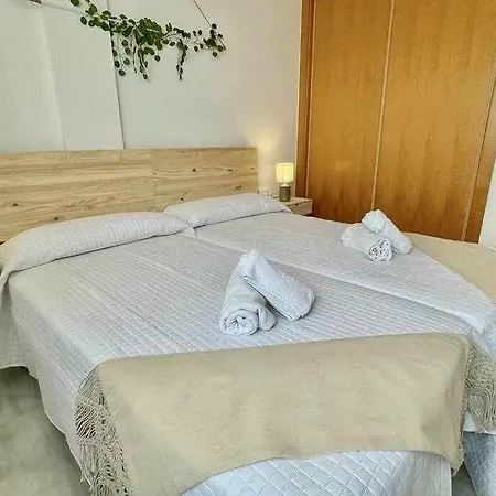 Atico Con Vistas Al Mar Y En * Нерха